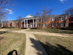Pre-foreclosure in  COVENTRY LN Crystal Lake, IL 60014