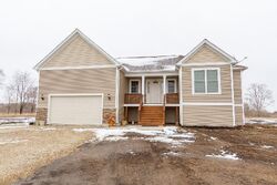 Pre-foreclosure in  Harmony Rd Marengo, IL 60152