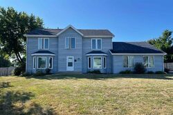 Pre-foreclosure in  Barclay Rd Rockford, IL 61102