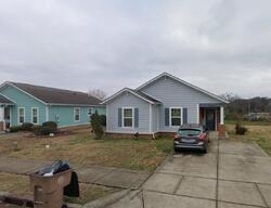 Pre-foreclosure in  Polk Forest Cir Nashville, TN 37207