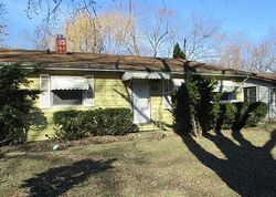 Pre-foreclosure in  CHERRY LN Markham, IL 60428