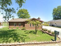 Pre-foreclosure in  Clover Dr Newburgh, IN 47630