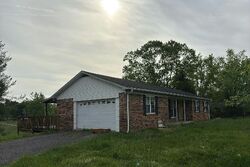 Pre-foreclosure in  Akersville Rd Fountain Run, KY 42133