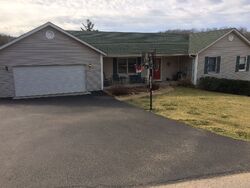 Pre-foreclosure in  Peachtree Dr Hillsboro, MO 63050