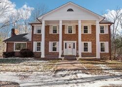  Laura Ln, High Point NC