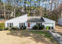Pre-foreclosure in  Plymouth Dr New Bern, NC 28562