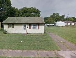 Pre-foreclosure in  Endrow Ave Ne Canton, OH 44705
