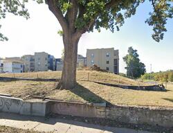 Pre-foreclosure in  W 35th St Kansas City, MO 64111