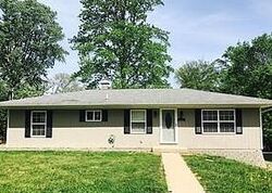 Pre-foreclosure in  Meadow Dr High Ridge, MO 63049