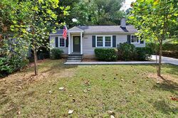 Pre-foreclosure in  Cecile Ave Se Atlanta, GA 30316