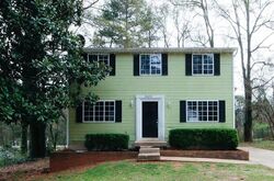 Pre-foreclosure in  STONE TRCE Stone Mountain, GA 30083