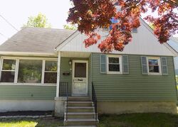 Pre-foreclosure in  EDITH AVE Woodbury, NJ 08096