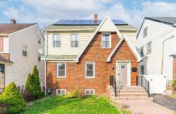 Pre-foreclosure in  Field Pl Hillside, NJ 07205