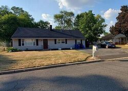 Pre-foreclosure in  BARNETT PL Piscataway, NJ 08854
