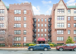Pre-foreclosure in  POMONA AVE B Newark, NJ 07112