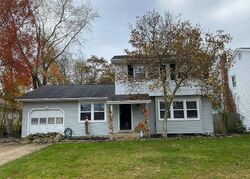 Pre-foreclosure in  Twin Lakes Blvd Tuckerton, NJ 08087