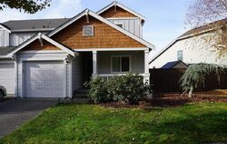 Pre-foreclosure in  Oxbow Ave E Tacoma, WA 98424