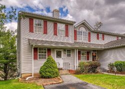 Pre-foreclosure in  Lois Ln Monroe, NY 10950