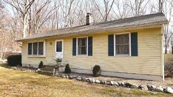 Pre-foreclosure in  FROG POND RD Columbia, NJ 07832