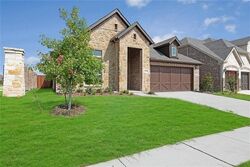 Pre-foreclosure in  Amphora Ave Mckinney, TX 75070