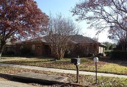 Pre-foreclosure in  Mackie Dr Richardson, TX 75081