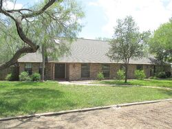 Pre-foreclosure in  Lonnie Ln Kingsville, TX 78363