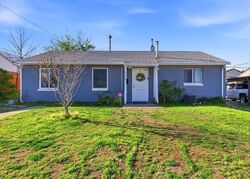Pre-foreclosure in  Highland Dr Tooele, UT 84074
