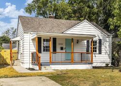Pre-foreclosure in  JEFFERSON AVE Columbus, OH 43211