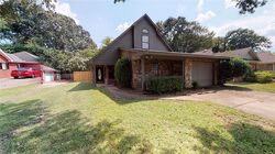 Pre-foreclosure in  Meridian Ln Montgomery, AL 36117