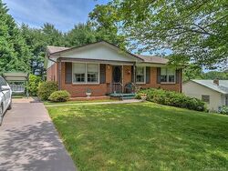 Pre-foreclosure in  Skyview Ter Asheville, NC 28806