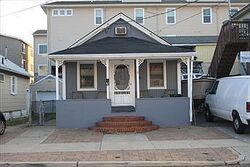 Pre-foreclosure in  40th St Sea Isle City, NJ 08243