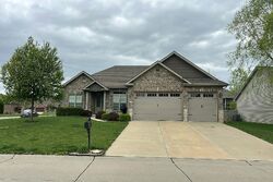 Pre-foreclosure in  Stonebridge Crossing Maryville, IL 62062