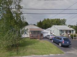 Pre-foreclosure in  Hall Ave Yorkville, NY 13495