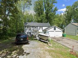 Pre-foreclosure in  Monitor Way Cicero, NY 13039