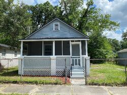 W 17th St, Jacksonville FL