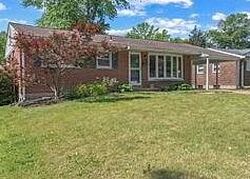  W Saint Anthony Ln, Florissant MO