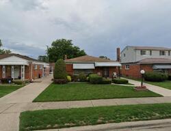 Pre-foreclosure in  Buhr St Hamtramck, MI 48212