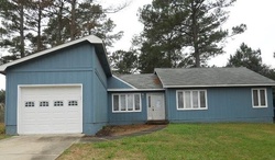 Pre-foreclosure in  HUNTERS RIDGE DR Midway Park, NC 28544