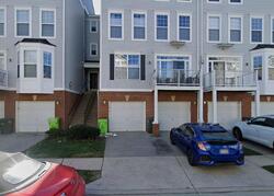 Pre-foreclosure in  VENTURI LN Herndon, VA 20171