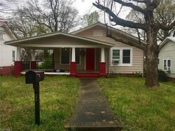 Pre-foreclosure in  Warner St Thomasville, NC 27360