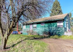 Pre-foreclosure in  Se Petrovitsky Rd Renton, WA 98058