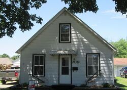 Pre-foreclosure in  S Central Ave Burlington, IA 52601