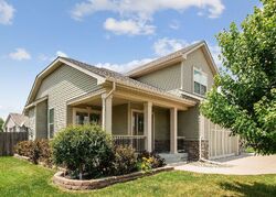 Pre-foreclosure in  Se Legacy Pointe Blvd Waukee, IA 50263