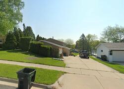 Pre-foreclosure in  Kings Ridge Ct E West Bend, WI 53090