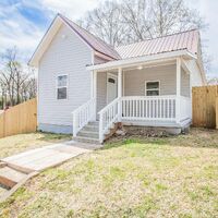 Pre-foreclosure in  MARTIN LUTHER KING JR BLVD Tallapoosa, GA 30176