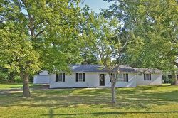 Pre-foreclosure in  E 22nd Rd Marseilles, IL 61341