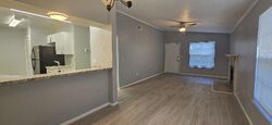 Pre-foreclosure in  DREAM OAK PL Tampa, FL 33613
