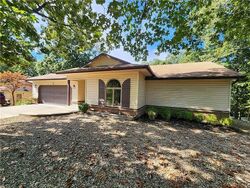 Pre-foreclosure in  Cherhill Dr Bella Vista, AR 72714
