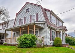 Pre-foreclosure in  Roslyn Ave Nw Canton, OH 44708