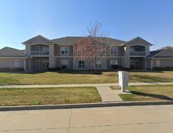 Pre-foreclosure in  Ne Oak Dr Unit 4 Ankeny, IA 50021